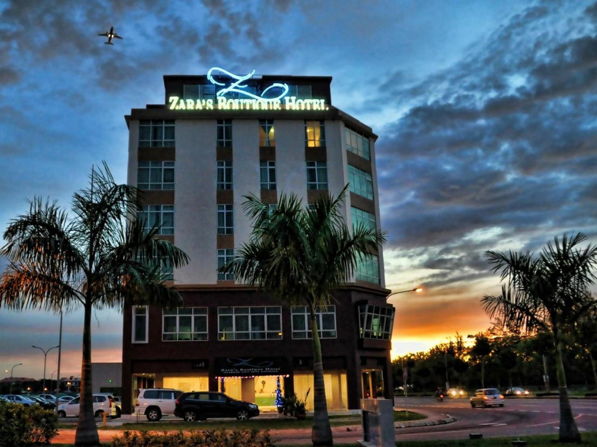 Zara'S Boutique Hotel @ Harbour City Κότα Κιναμπαλού Εξωτερικό φωτογραφία